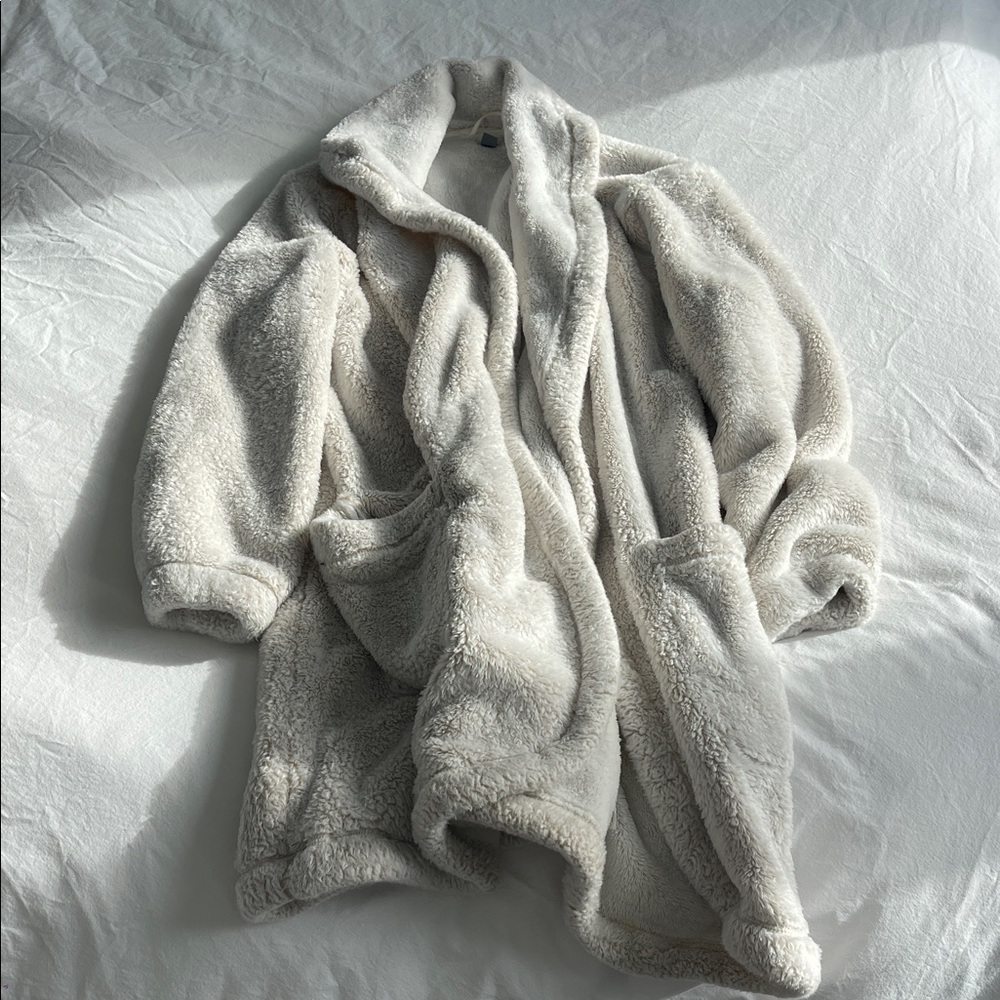 Super soft Aerie robe